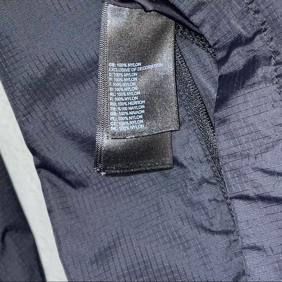 The North Face Venture 2 Jacket Black - Picture 8 of 13